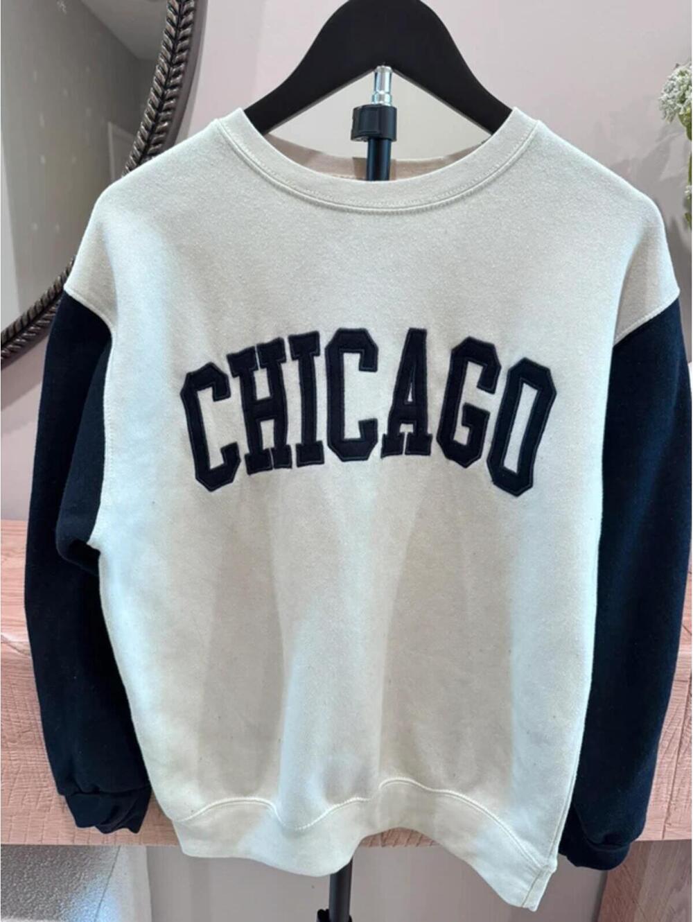 Vintage Small Relaxed Fit New York Popular Chicago Sweatshirt